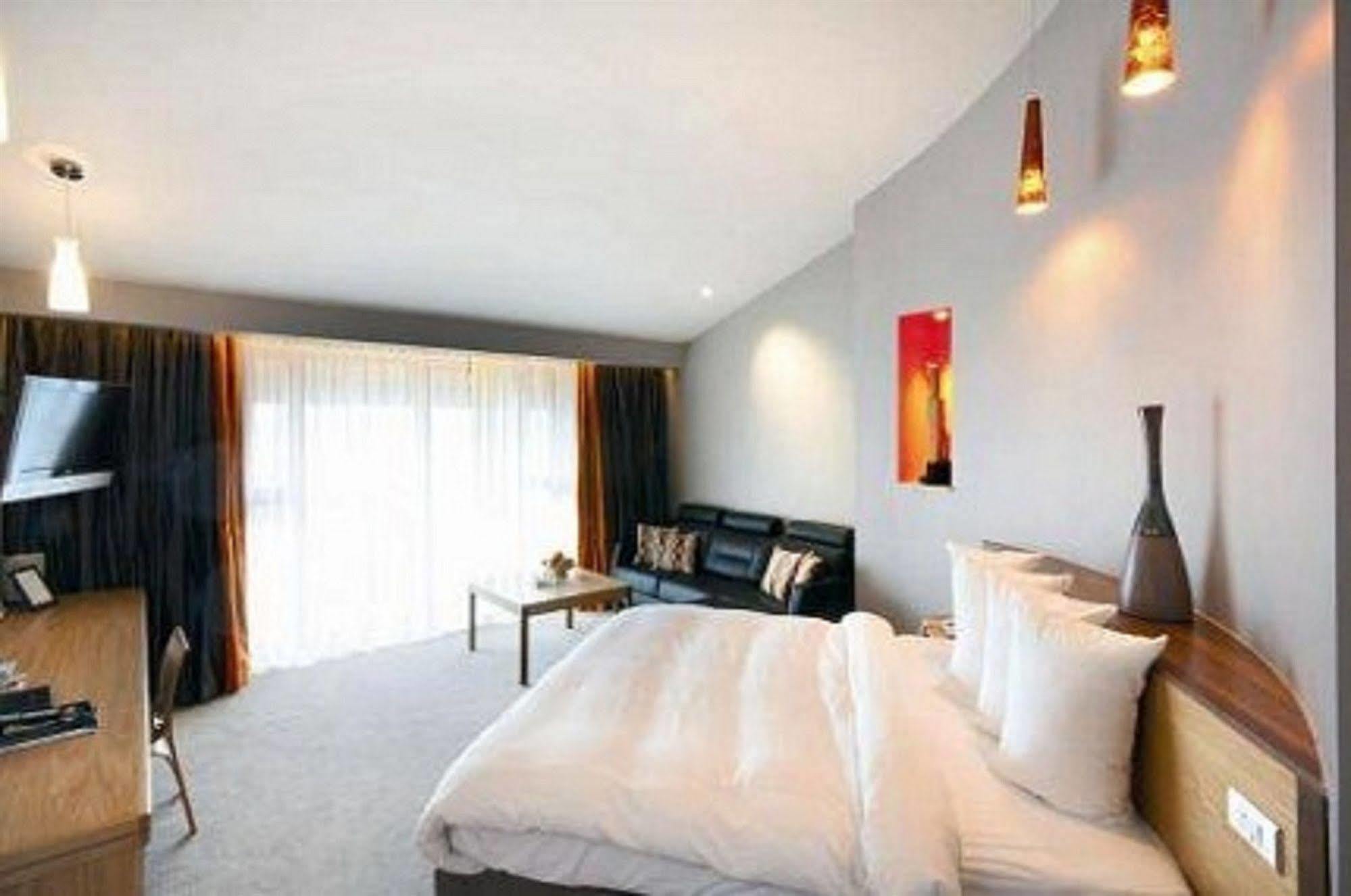 Hotel Wineport Glasson